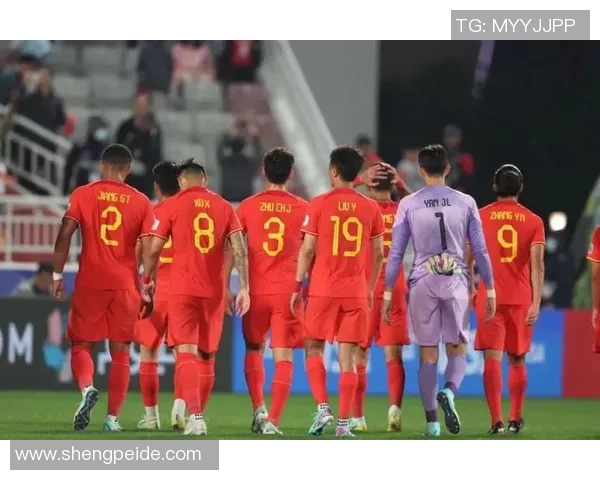 男足国家队备战世预赛，教练组决定提前集训备战防守反击战略